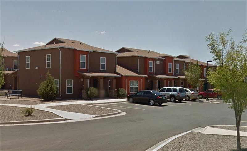 1st image of 3400 Gidding St