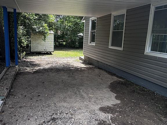 5th image of 3871 Tyler Dr