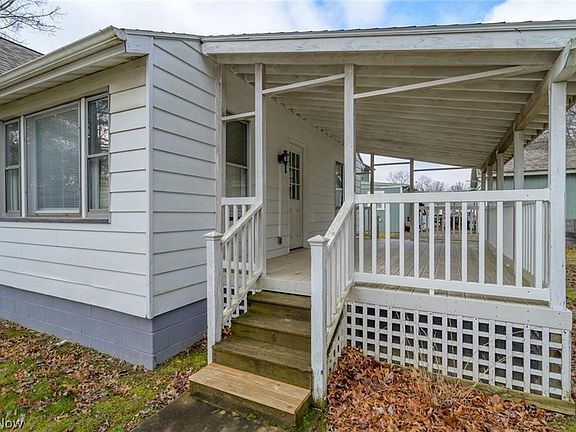 2nd image of 3986 Crum Rd