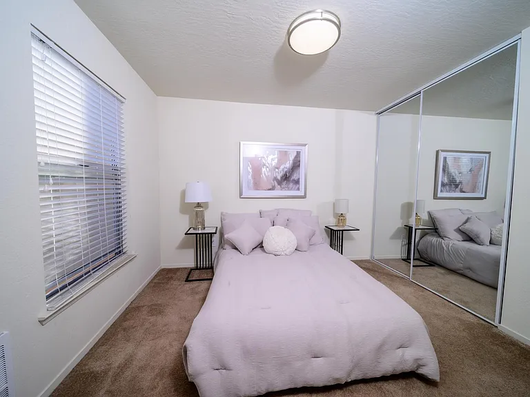 Jr. 1 Bedroom