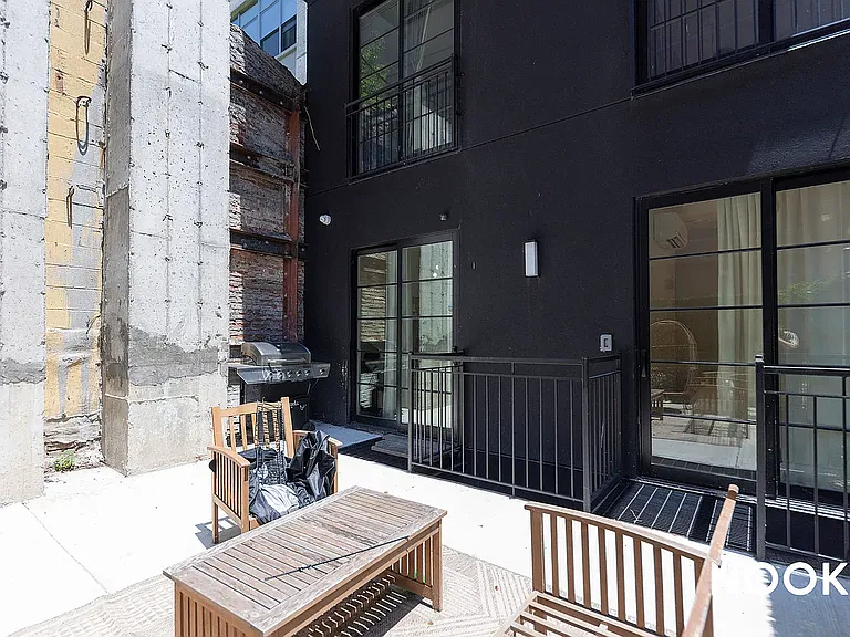 978 Kent Ave #1E — Photo 27