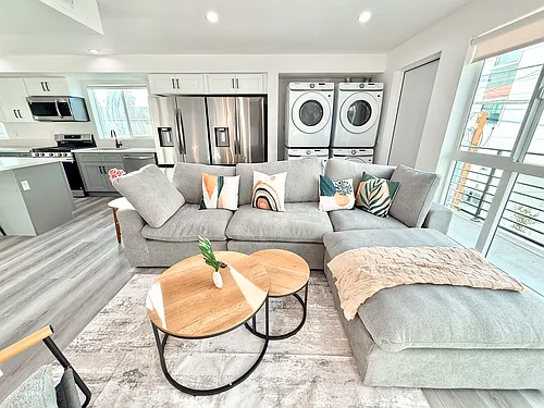 Floor plan 1329 1/2 W 36th St