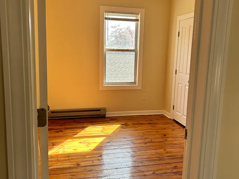 327 Hamilton St #2 — Photo 8