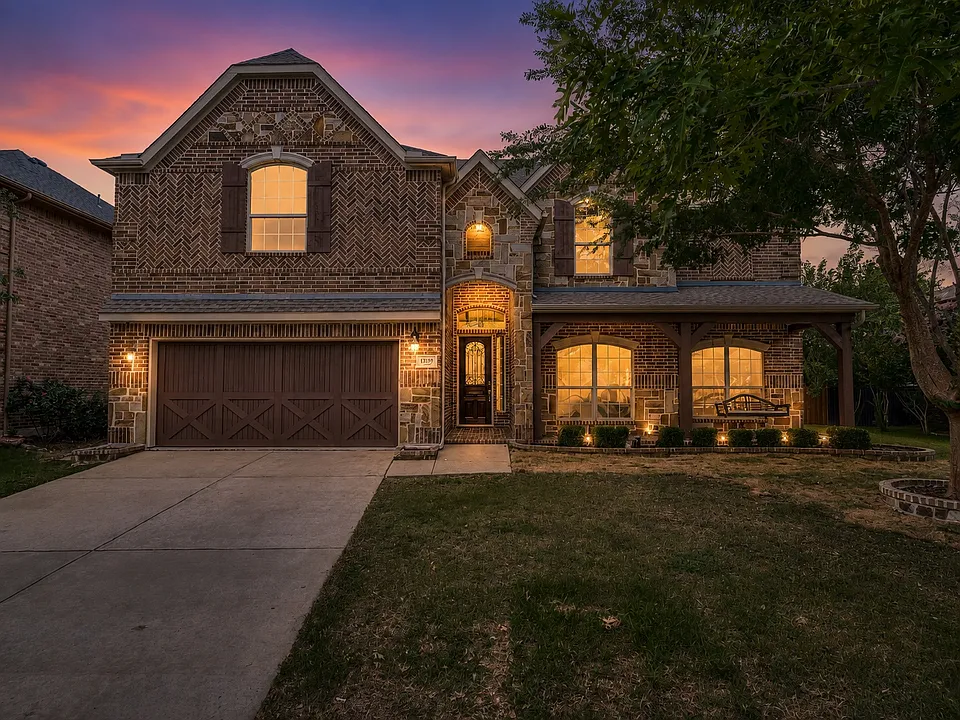 1329 Bateman Ln