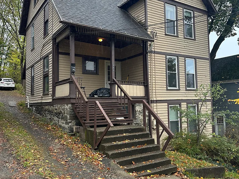 203 Pleasant St #2 — Photo 10
