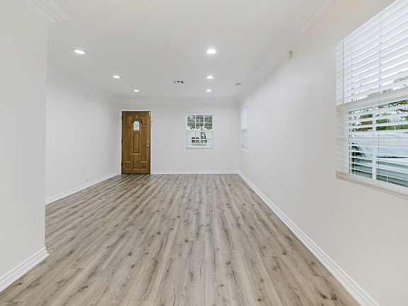 5th image of 6410 Goodland Ave