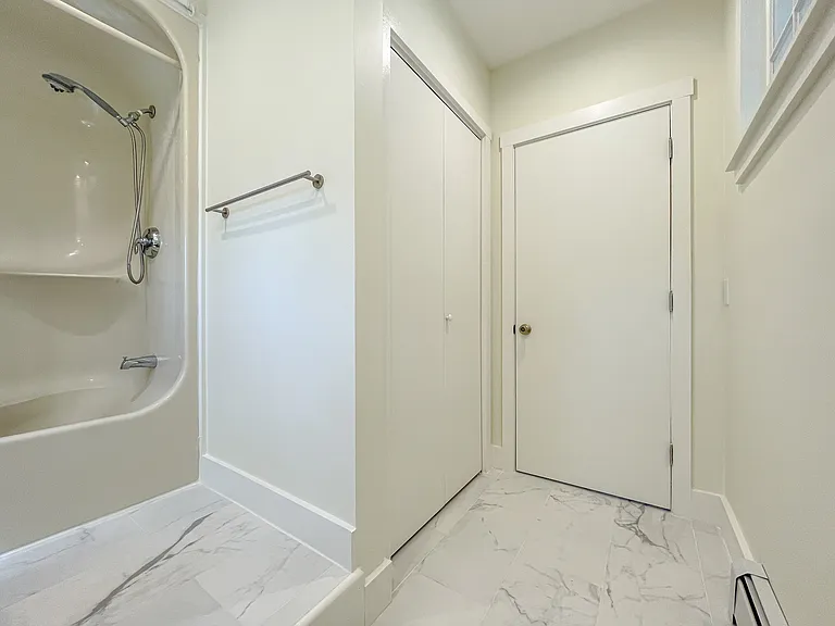 300 Preble St #R — Photo 34