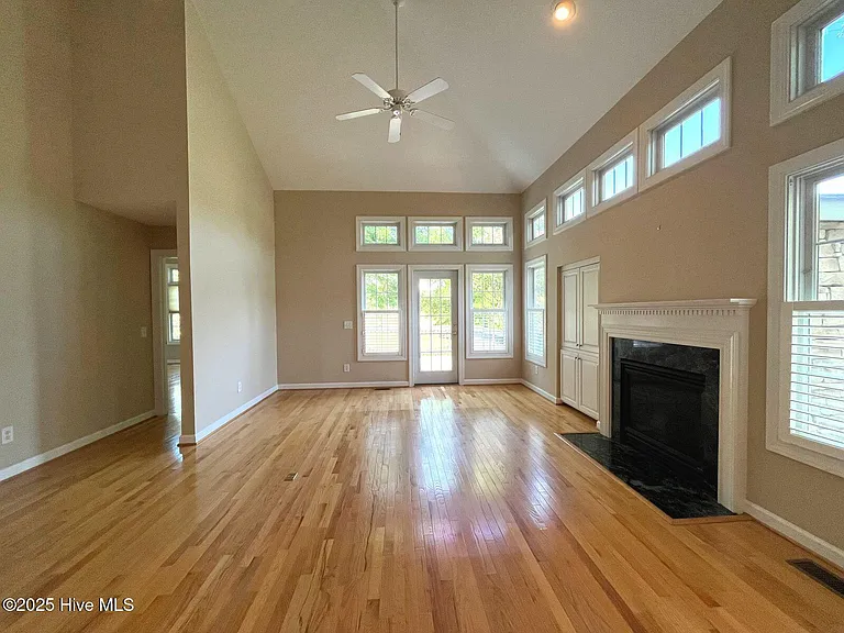 150 Starland Ln — Photo 12