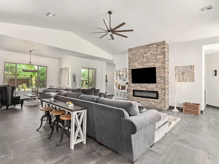 27808 N Desierto Dr — Photo 17