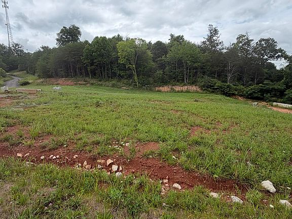 2nd image of Bear Ln