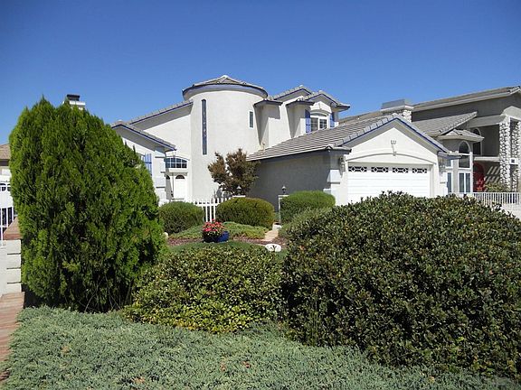 2nd image of 18120 Pier Dr