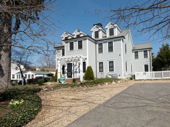 108-110 Elm St #3, Cohasset, MA 02025