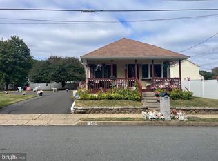 140 Crescent Ave, Ewing, NJ 08638
