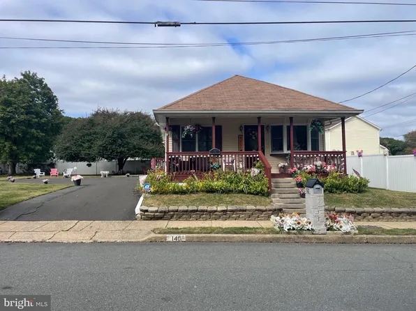140 Crescent Ave, Ewing, NJ 08638