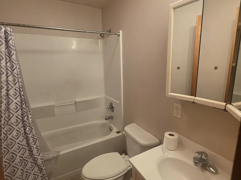 1828 W Leafland Ave — Photo 21