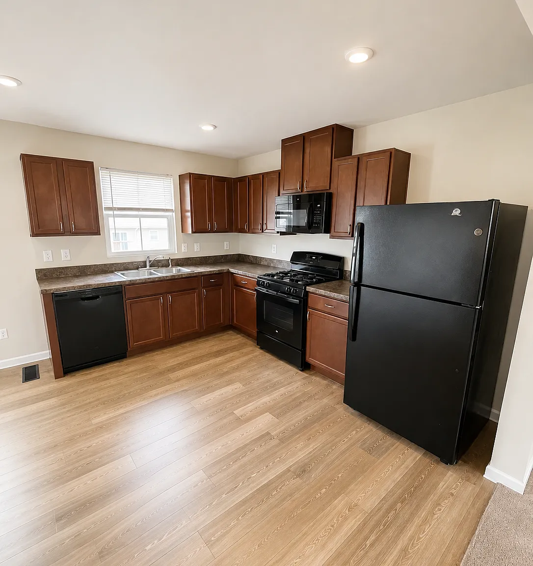 4 bed, 3.5 bath, 1535 sqft, $1,950 — Photo 3