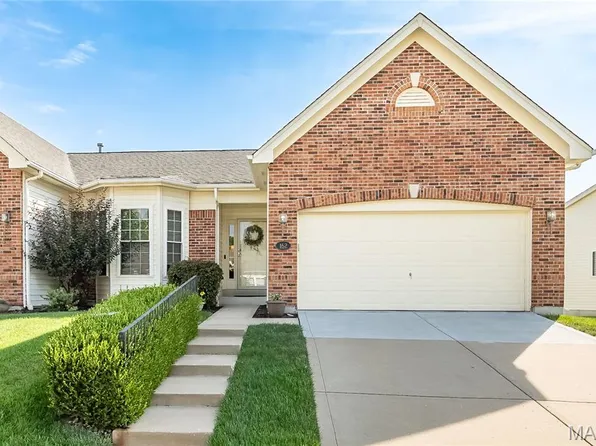 162 New Holland Dr, Chesterfield, MO 63017