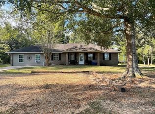 52 Dillard Rd, Poplarville, MS 39470