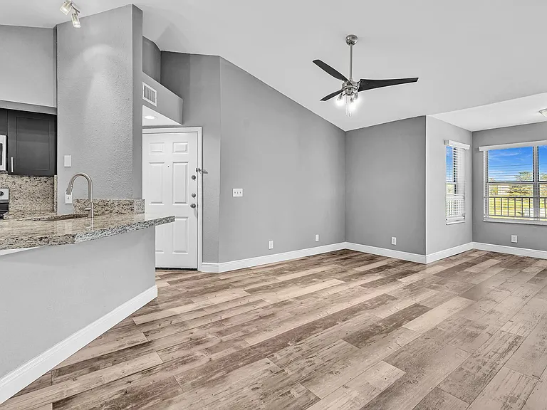 3300 Pinewalk Dr N #1925 — Photo 19