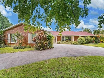 2440 SW 85th Ter, Davie, FL, 33324