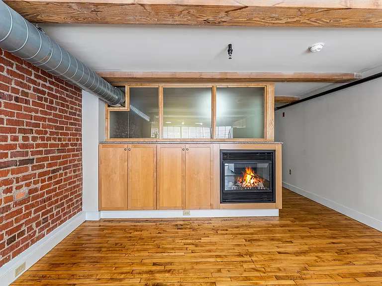 Cigar Lofts — Photo 39