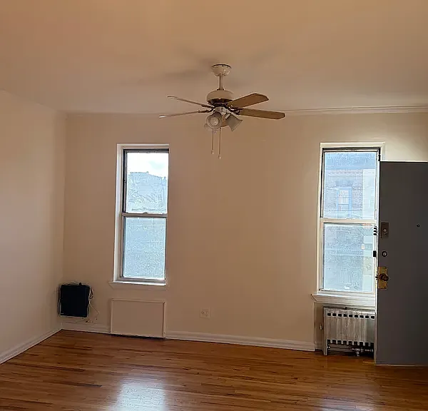 3005 44th St #2 — Photo 6