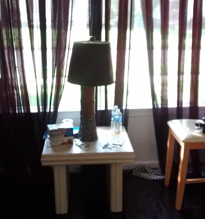 Large picture window in dinning area