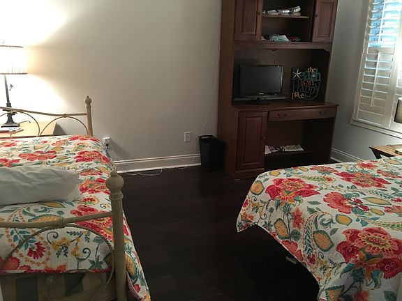 Twin Bedroom Main Level