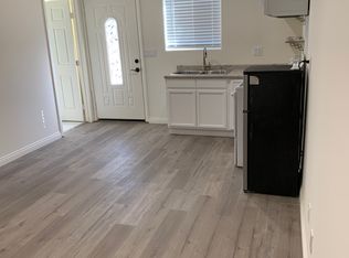 19209 Erwin St, Reseda, CA 91335