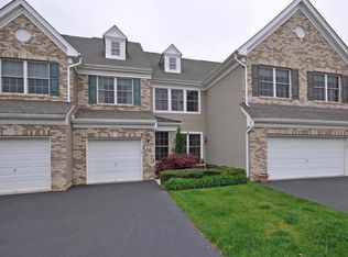 22 Fells Dr, Manalapan, NJ 07726