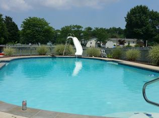 4105 School Rd, Broomes Island, MD 20615