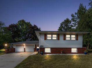 1404 W Water St, New Buffalo, MI 49117