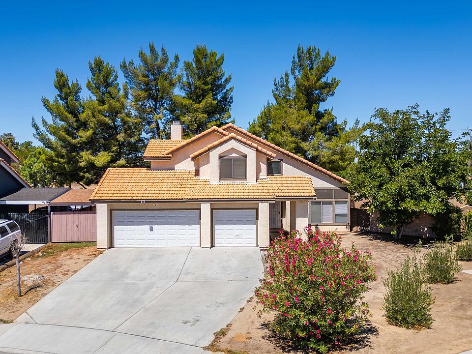 1st image of 43753 Rialto Dr