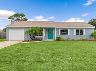 1076 24th St SW, Vero Beach, FL 32962