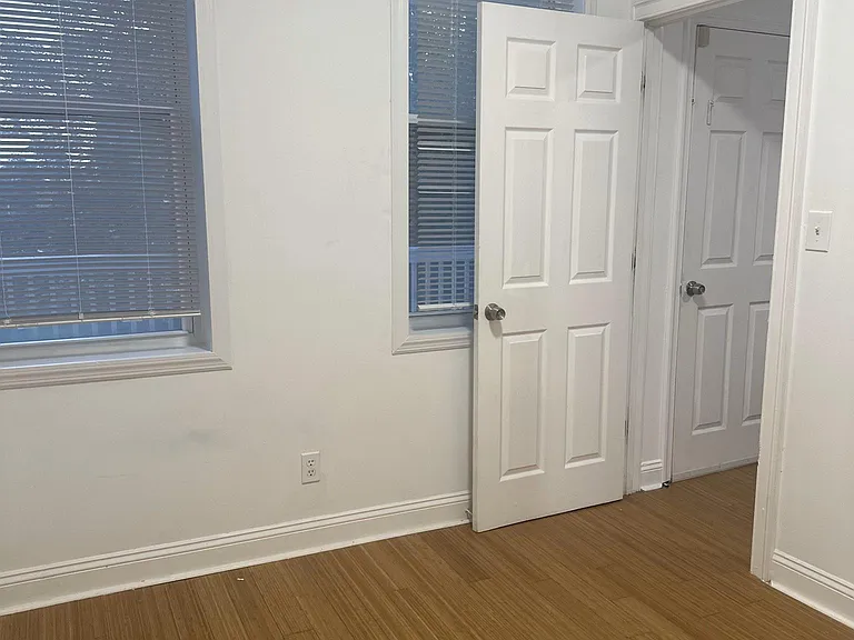 2448 Lakeview Ave #2 — Photo 21