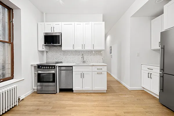 Rented by J PRESTON AND ASSOCIATES INC | media 2