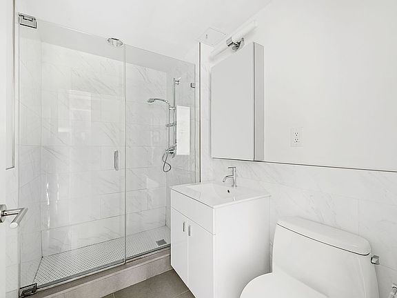 4th image of 171 W 131st St APT 311
