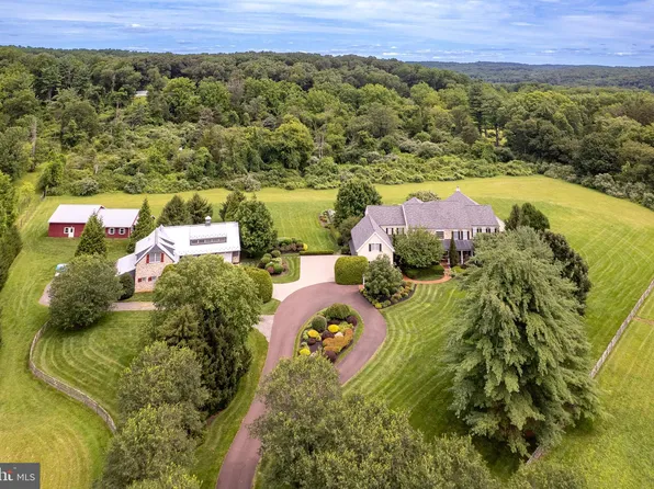 6997 Phillips Mill Rd, New Hope, PA 18938