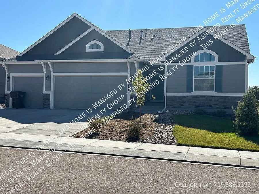 Building Photo - 16596 Hallmark Trl
