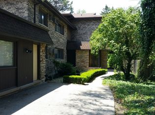 912 Harlem Ave APT 1E, Glenview, IL 60025