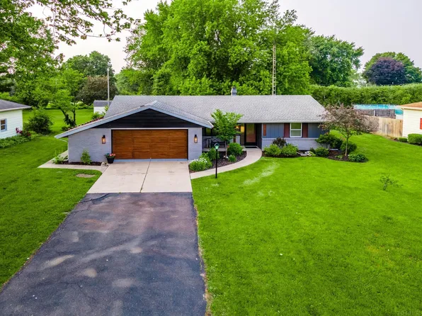1610 Westchester Dr, North Manchester, IN 46962