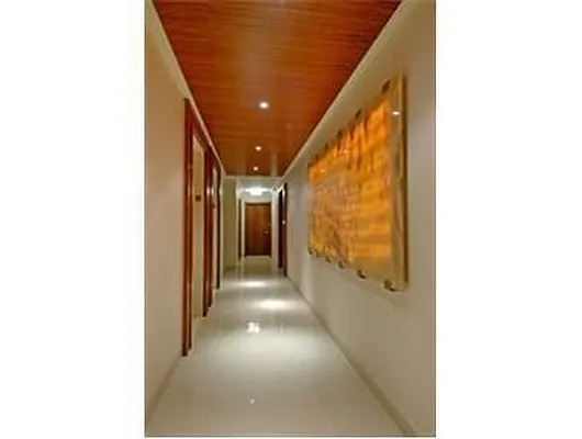 Rented by Douglas Elliman | media 19