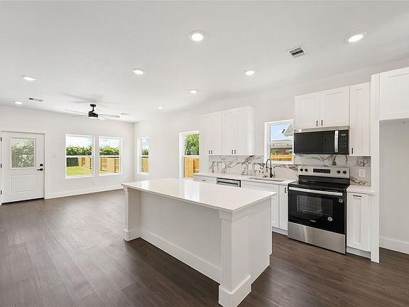 3rd image of 3708 Avenue S St W