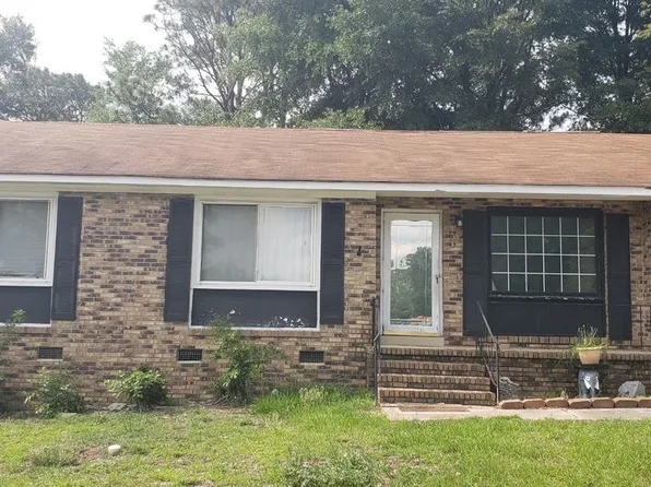 204 Harwood Dr, Hopkins, SC 29061