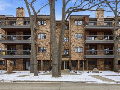420 6th Ave S APT 303, Fargo, ND, 58103