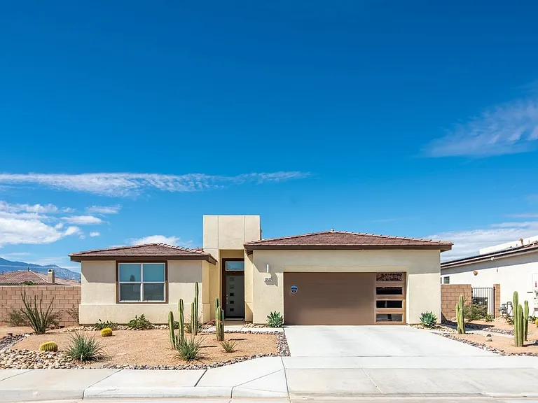 12523 Sylvanus Dr — Photo 1