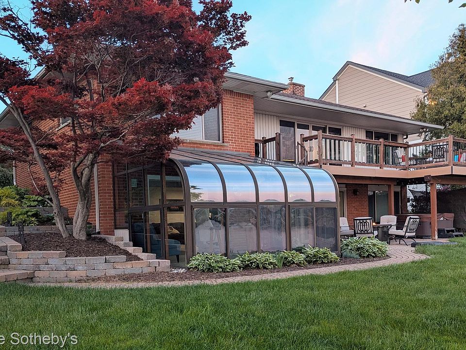 1st image of 2497 W Walton Blvd