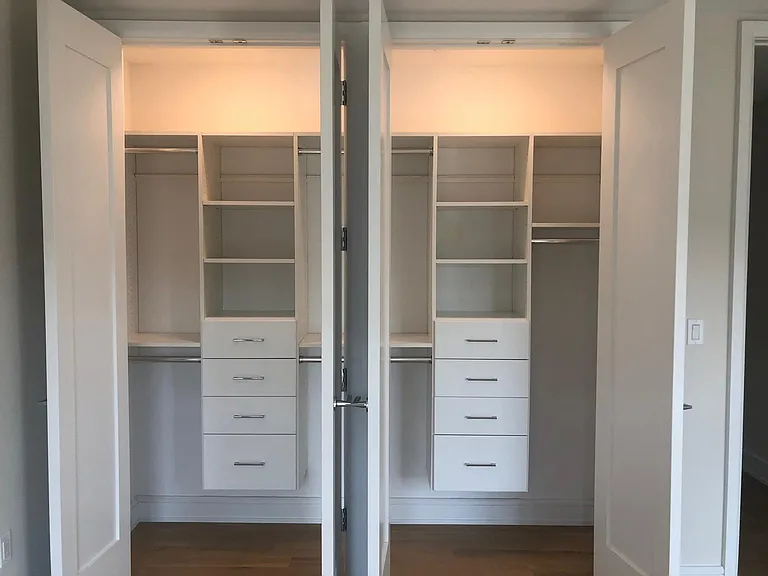 156 Beekman St #3D — Photo 6