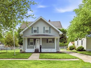 1412 Minnie St, Port Huron, MI 48060