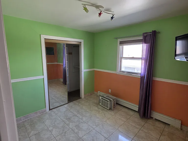 1500 72nd St #2 — Photo 11